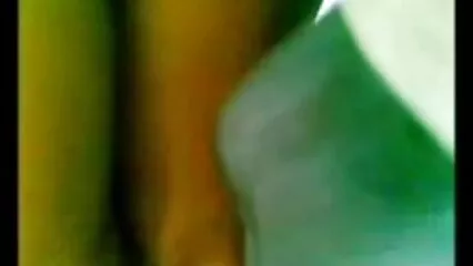 సరదా వేడి సెక్స్ వీడియో తెలుగు డౌన్లోడింగ్ నల్లటి జుట్టు గల స్త్రీని ఒక సభ్యుడు తో బాత్రూమ్ లో సరదాగా కలిగి