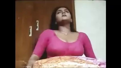 సన్నని అమ్మాయి హస్త ప్రయోగం ఆమె ఆకర్షణీయమైన సన్నిహిత బ్లూ ఫిలిం సెక్స్ కావాలి రంధ్రం